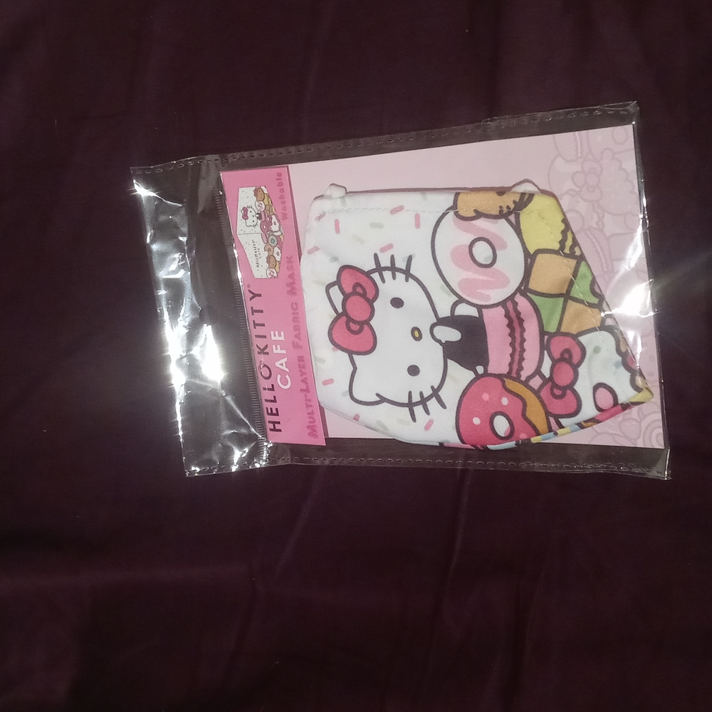 Hello Kitty Café Truck Face Mask NWT - Picture 2 of 6